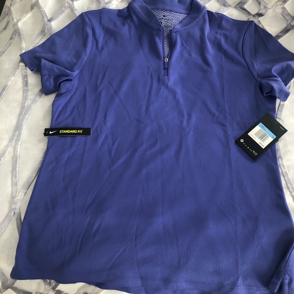 NWT NIKE WOMENS PURPLE GOLF SHIRT MEDIUM